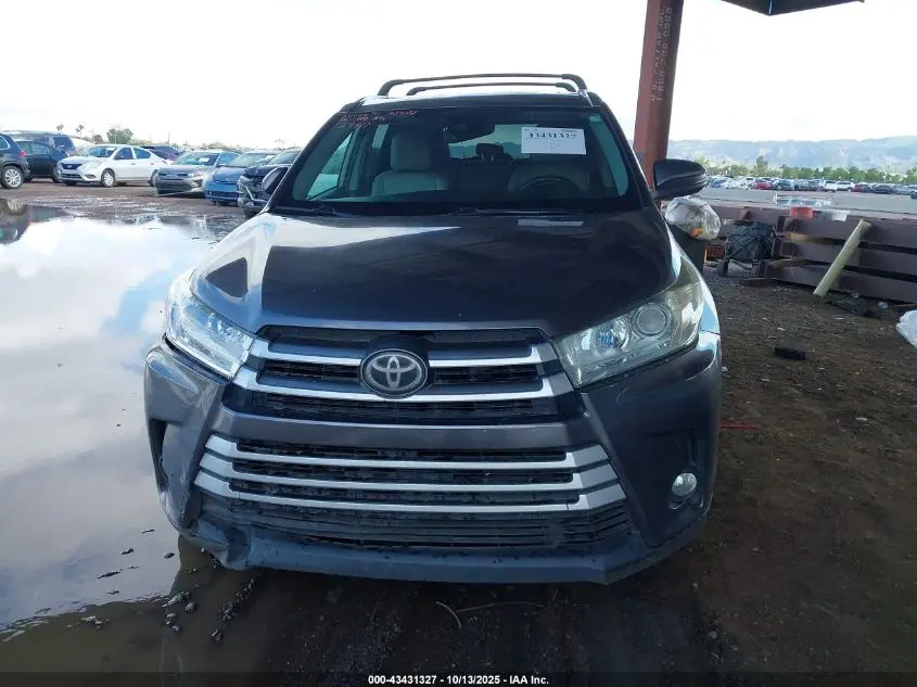 2019 TOYOTA HIGHLANDER XLE