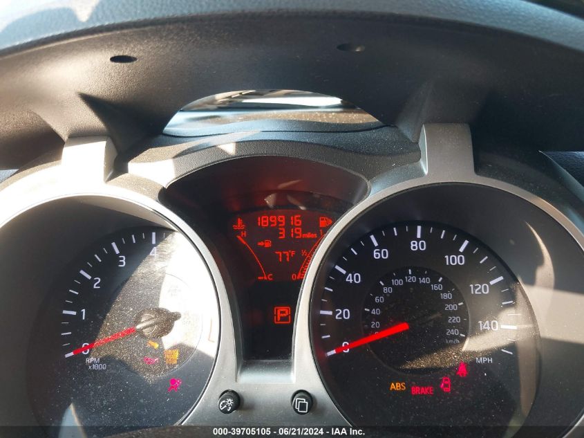 2014 NISSAN JUKE SV