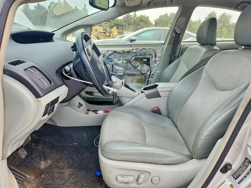 2015 TOYOTA PRIUS FOUR  