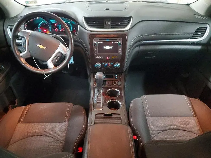 2017 CHEVROLET TRAVERSE LT  