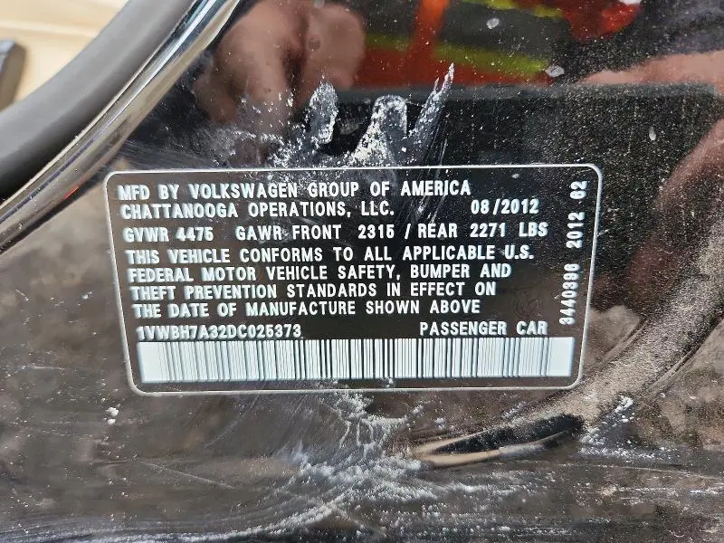 2013 VOLKSWAGEN PASSAT SE  