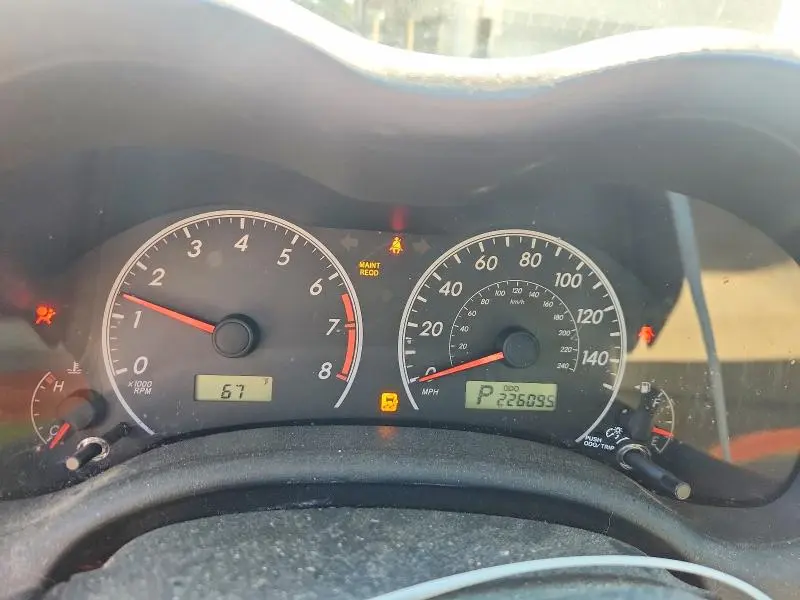 2013 TOYOTA COROLLA LE  