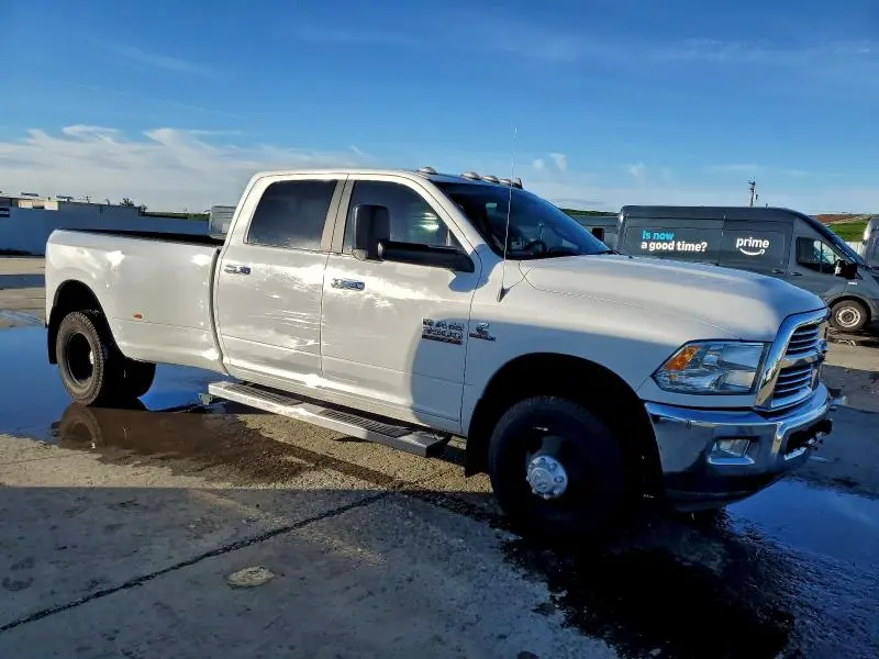 2017 RAM 3500 SLT  