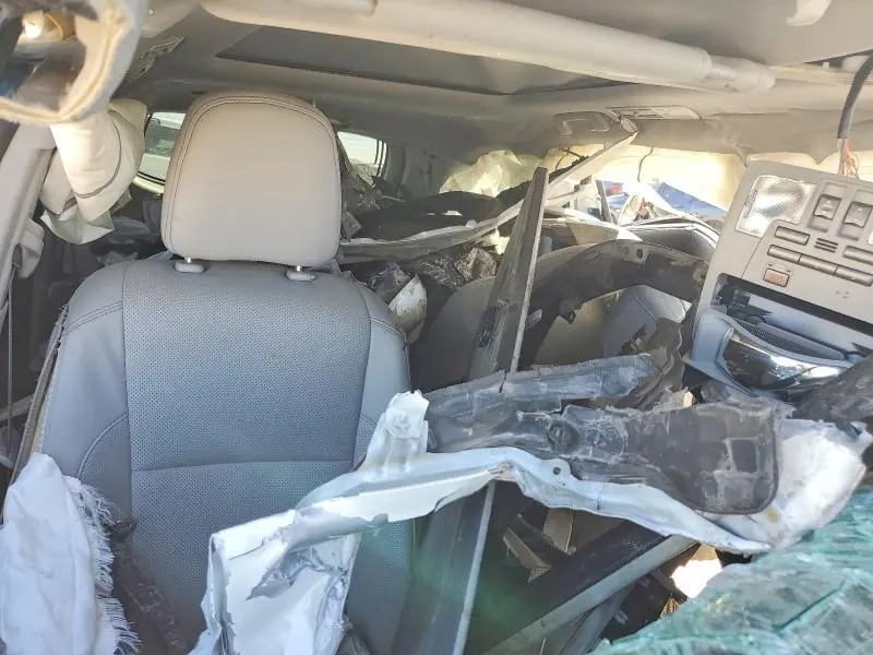 2016 TOYOTA HIGHLANDER LIMITED PLATINUM  