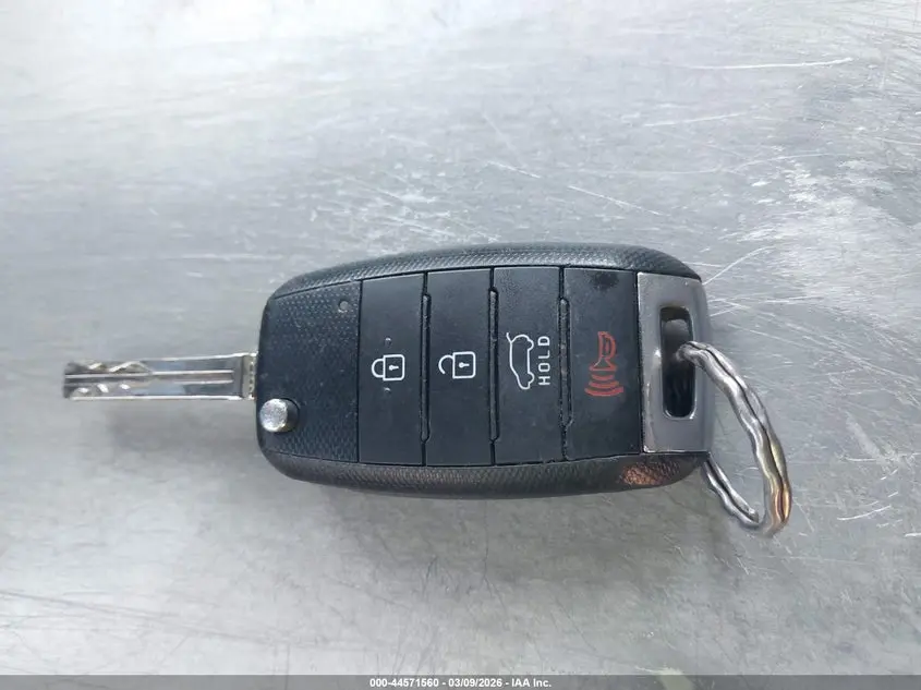 2015 KIA SPORTAGE LX