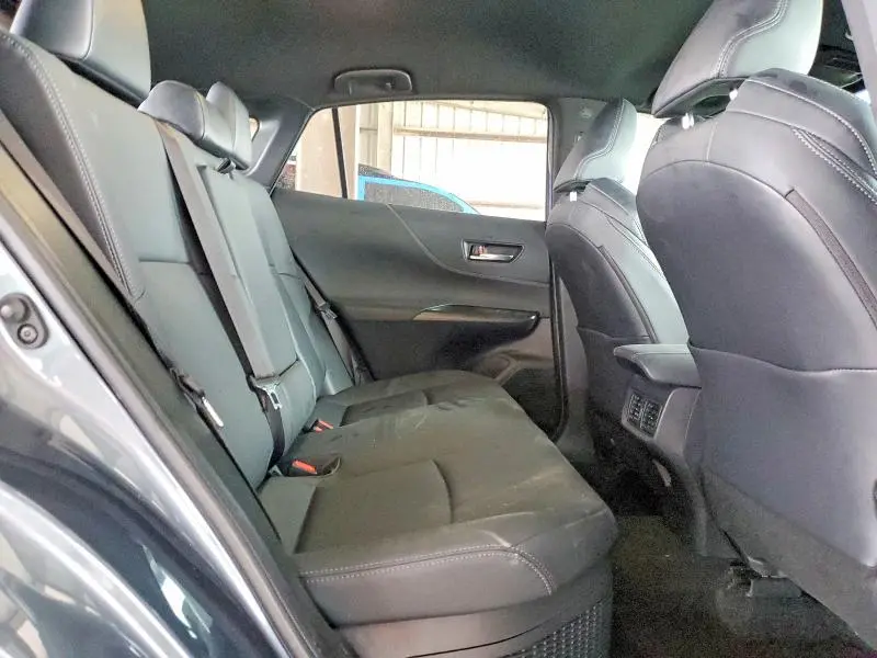 2022 TOYOTA VENZA XLE  