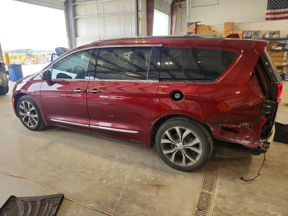 2018 CHRYSLER PACIFICA LIMITED  