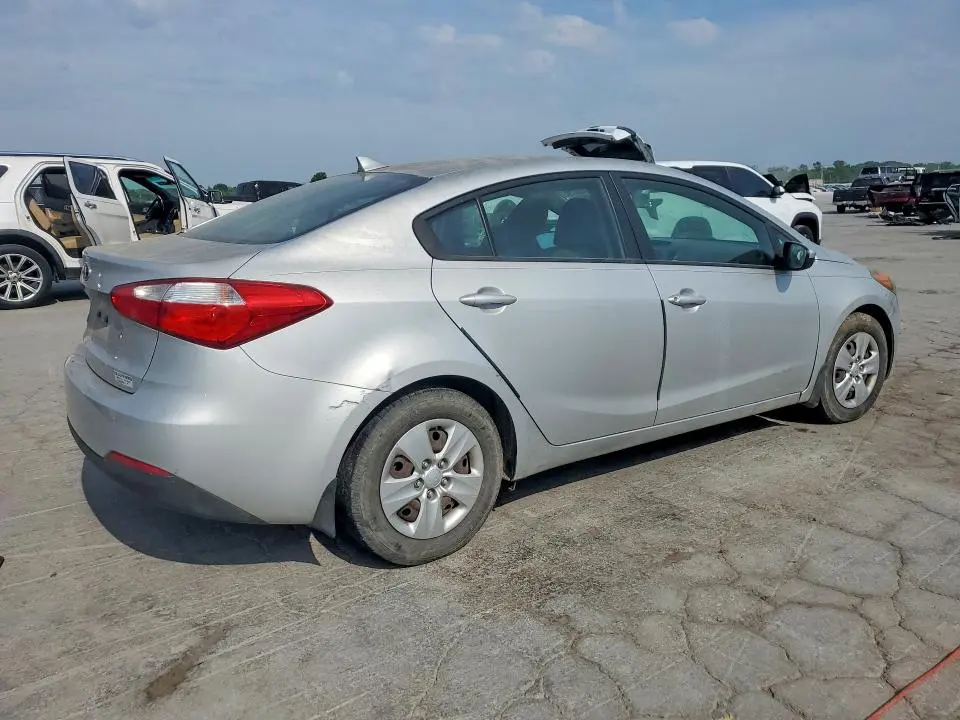 2015 KIA FORTE LX  