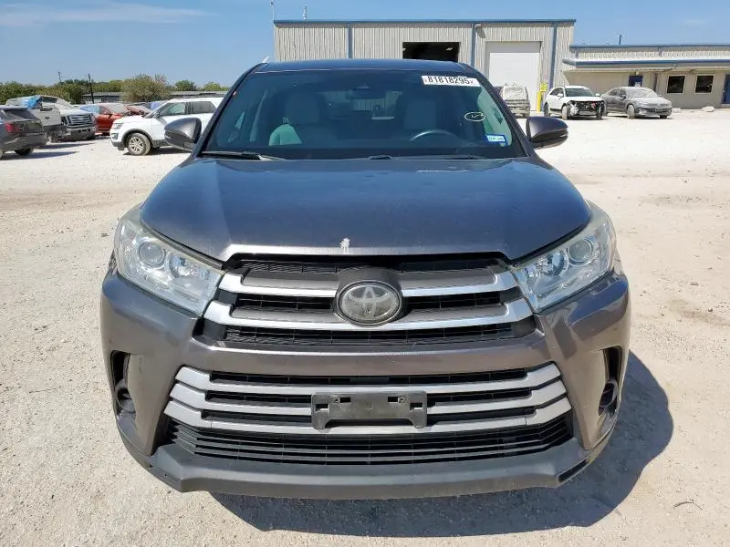 2018 TOYOTA HIGHLANDER LE  