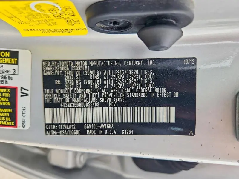 2013 TOYOTA VENZA XLE  