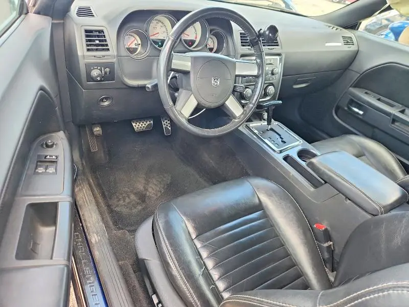 2010 DODGE CHALLENGER SE  