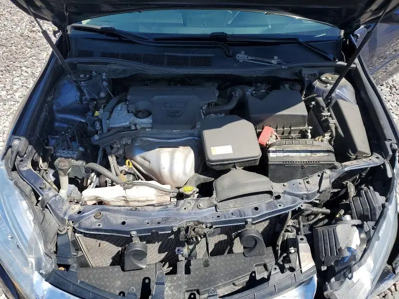 2015 TOYOTA CAMRY XLE  