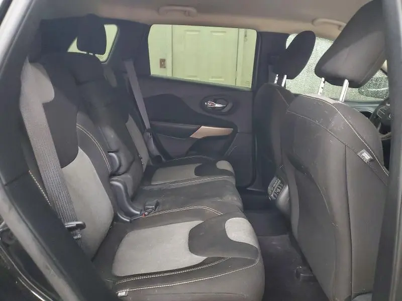 2017 JEEP CHEROKEE SPORT  