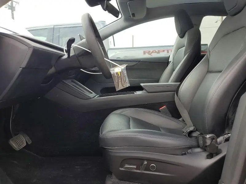2026 TESLA MODEL Y   