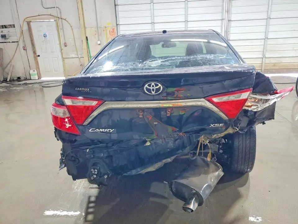 2015 TOYOTA CAMRY XSE  