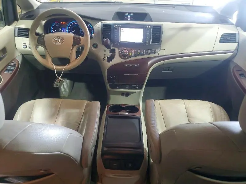 2011 TOYOTA SIENNA XLE 8-PASSENGER  