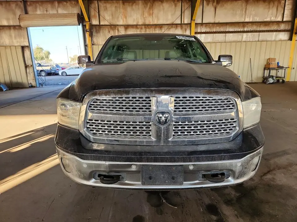 2015 RAM 1500 LARAMIE  