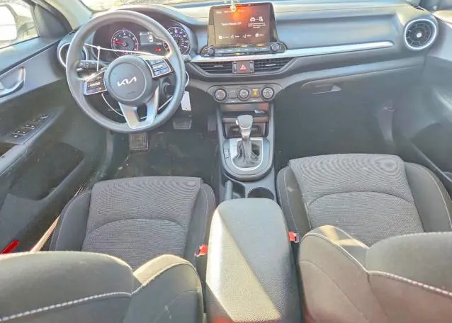 2024 KIA FORTE   