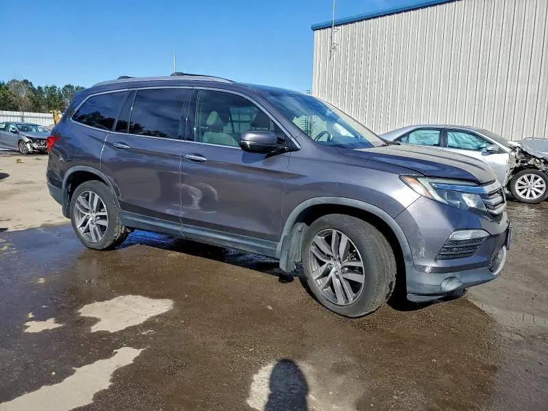 2017 HONDA PILOT ELITE  