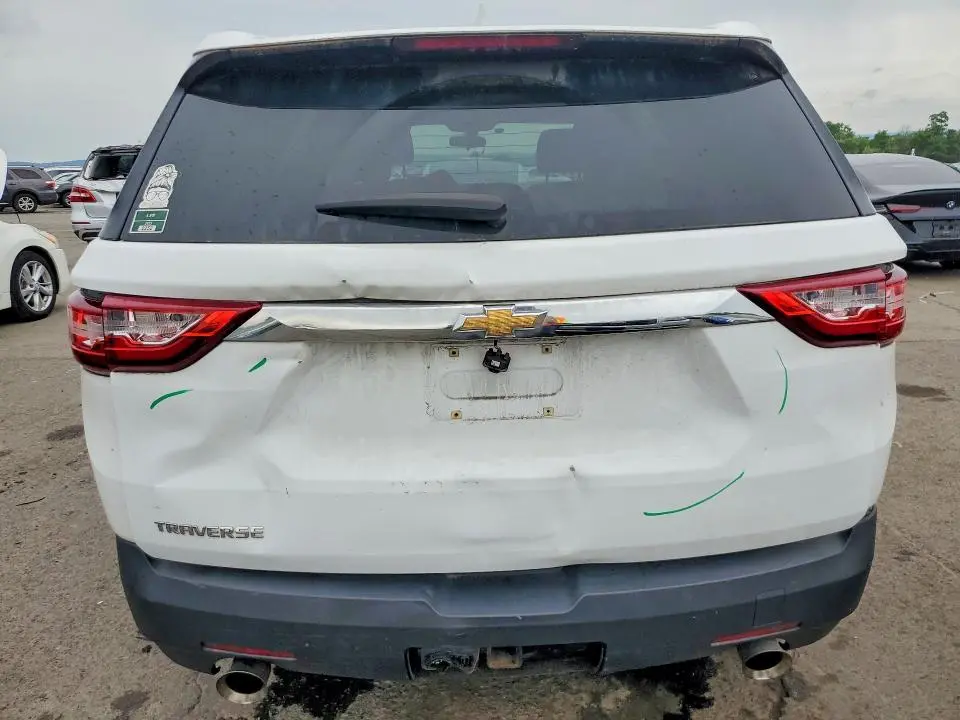 2018 CHEVROLET TRAVERSE LS  