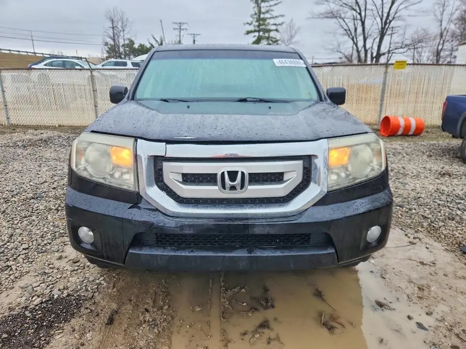 2011 HONDA PILOT EX  