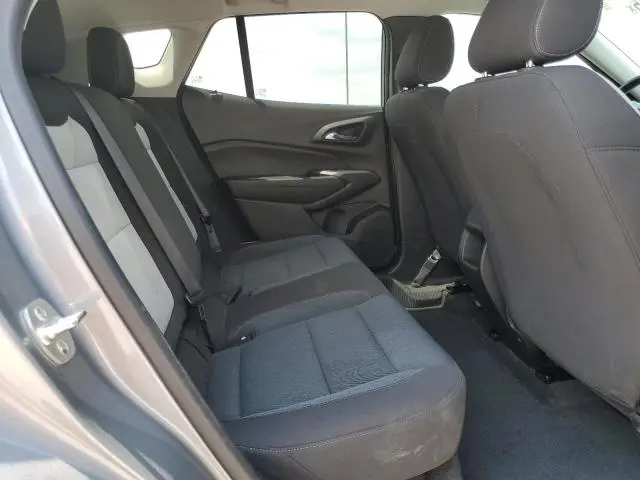 2025 CHEVROLET TRAX LS