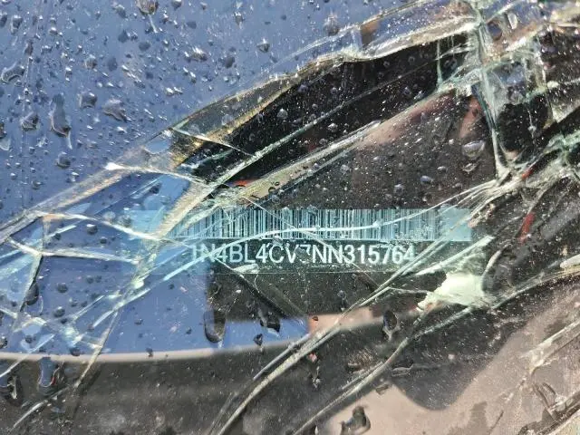 2022 NISSAN ALTIMA SR  