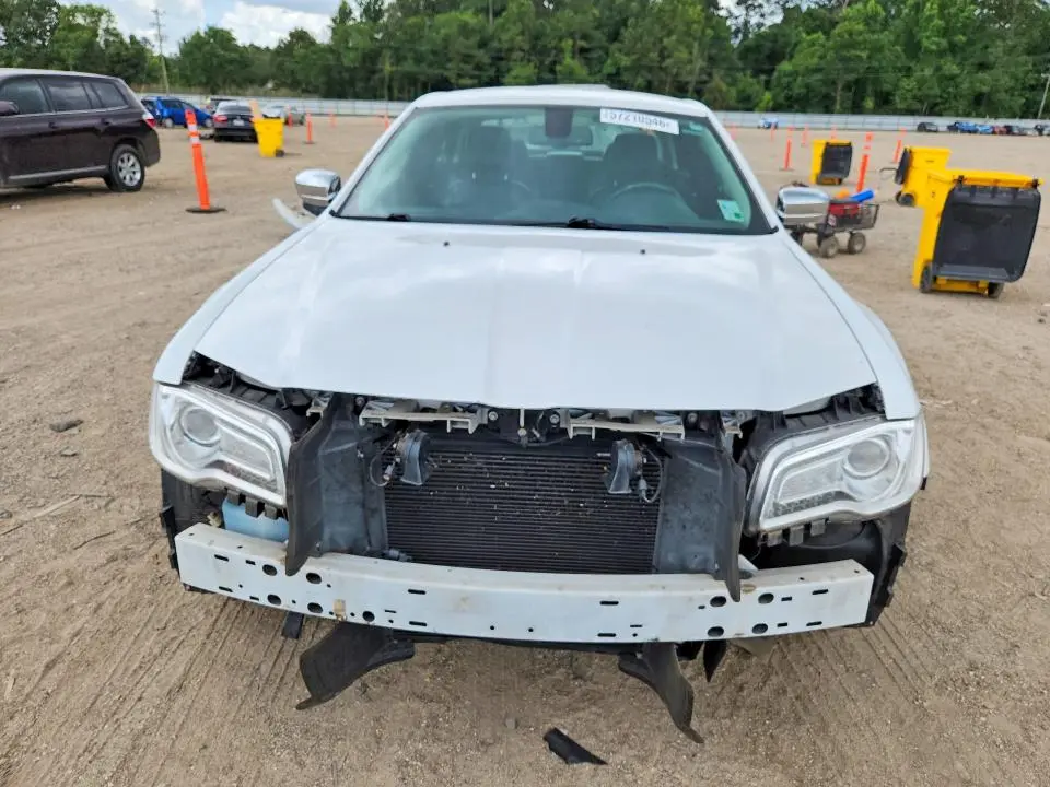2018 CHRYSLER 300 LIMITED  
