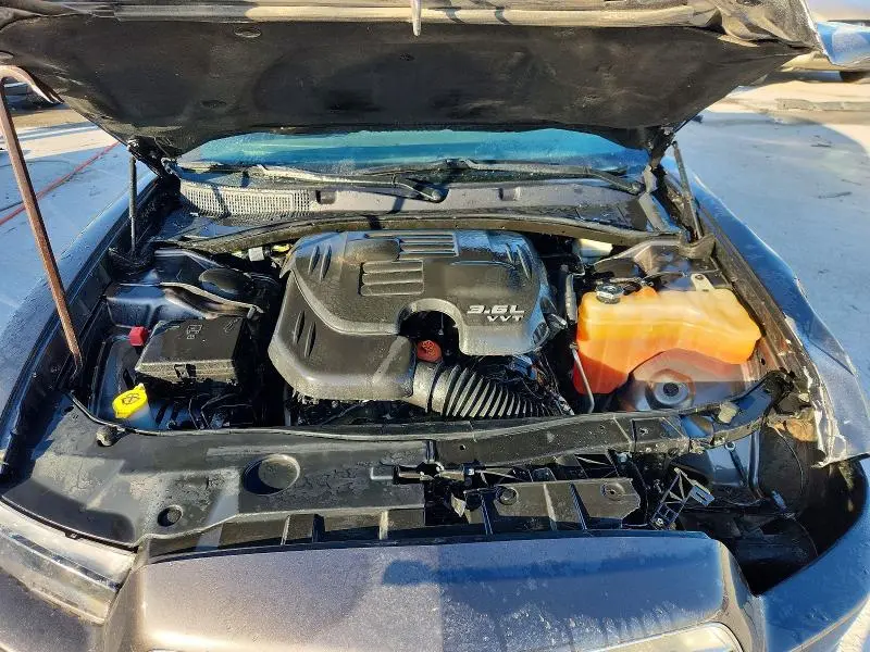 2014 DODGE CHARGER SE  