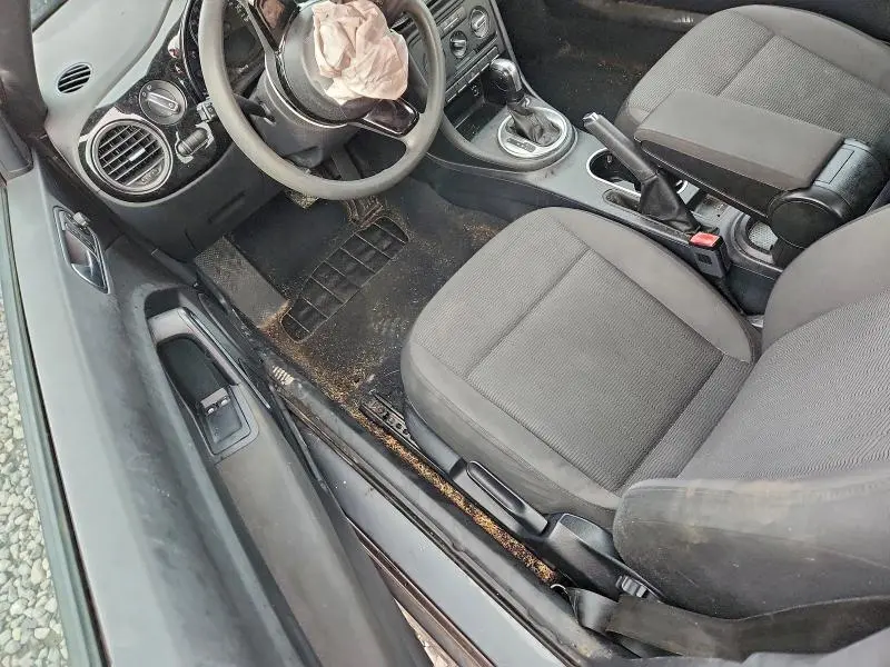 2014 VOLKSWAGEN BEETLE   