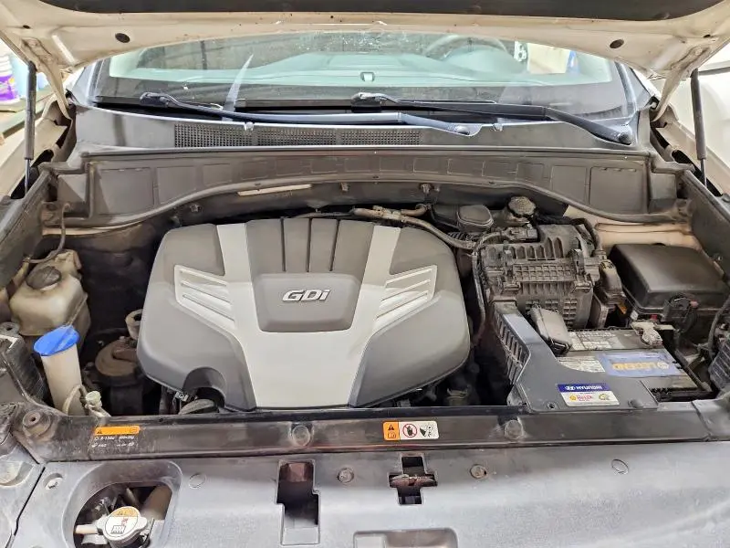 2016 HYUNDAI SANTA FE SE  