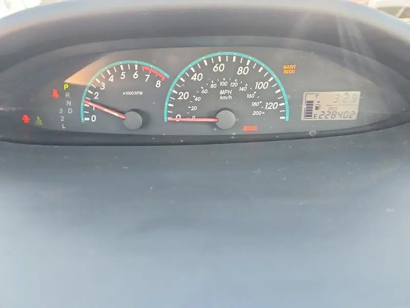 2010 TOYOTA YARIS BASE  