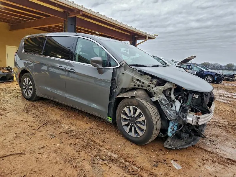 2022 CHRYSLER PACIFICA HYBRID TOURING L  