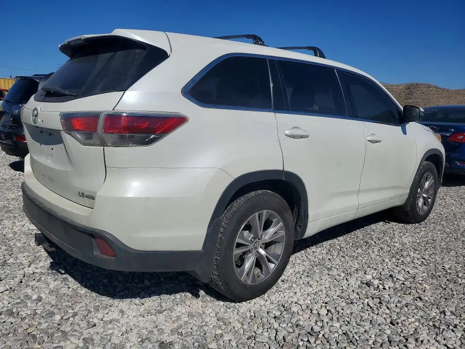 2016 TOYOTA HIGHLANDER LE PLUS  
