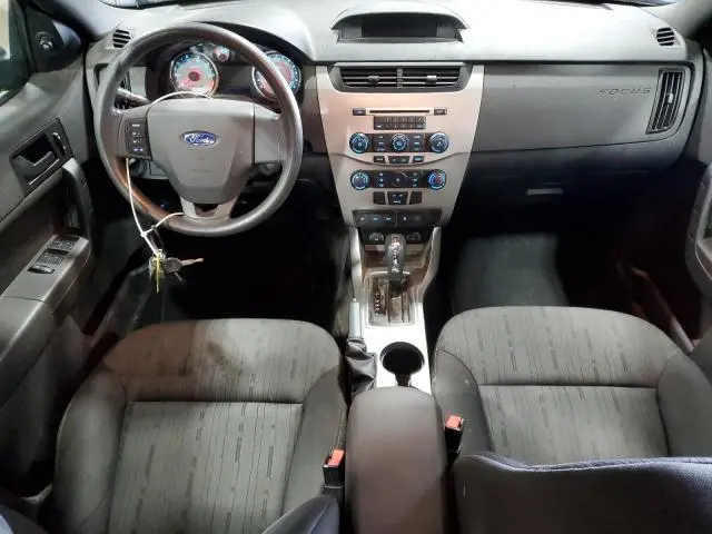 2010 FORD FOCUS SE  