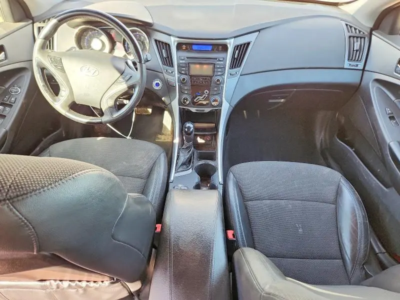 2013 HYUNDAI SONATA SE  