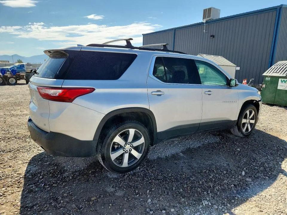 2020 CHEVROLET TRAVERSE LT  
