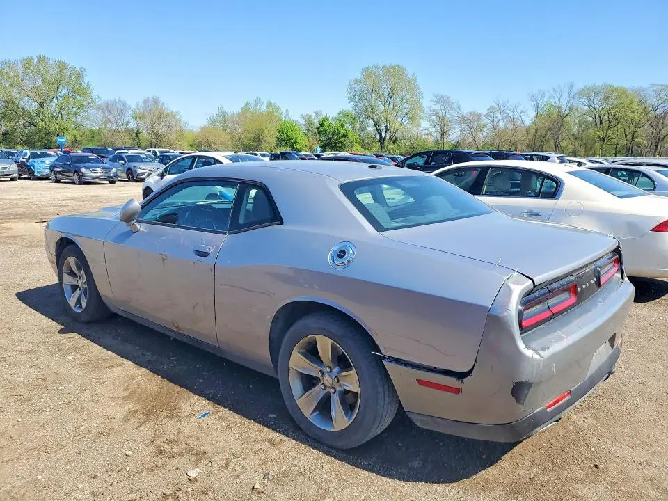 2016 DODGE CHALLENGER SXT  