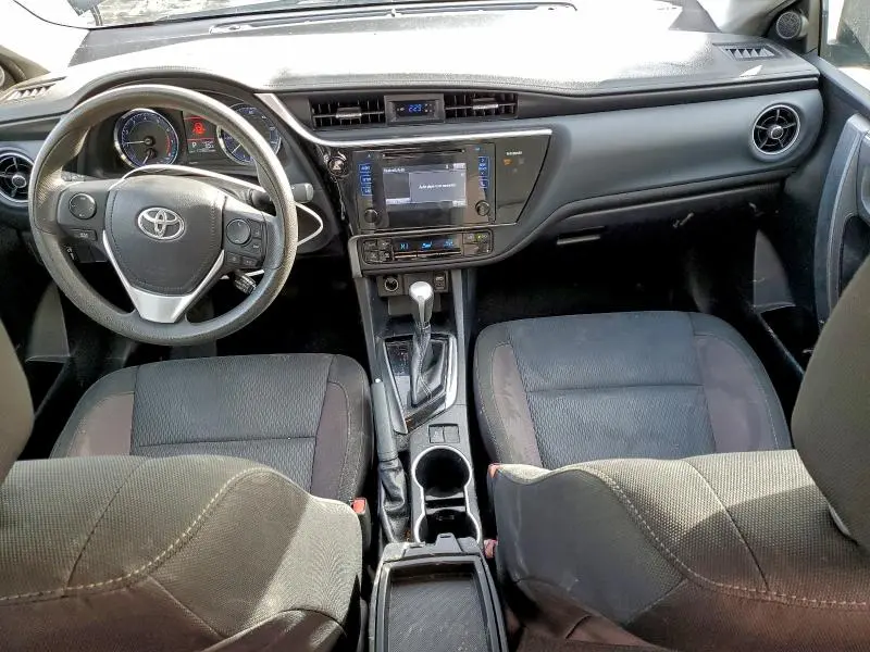2017 TOYOTA COROLLA LE  