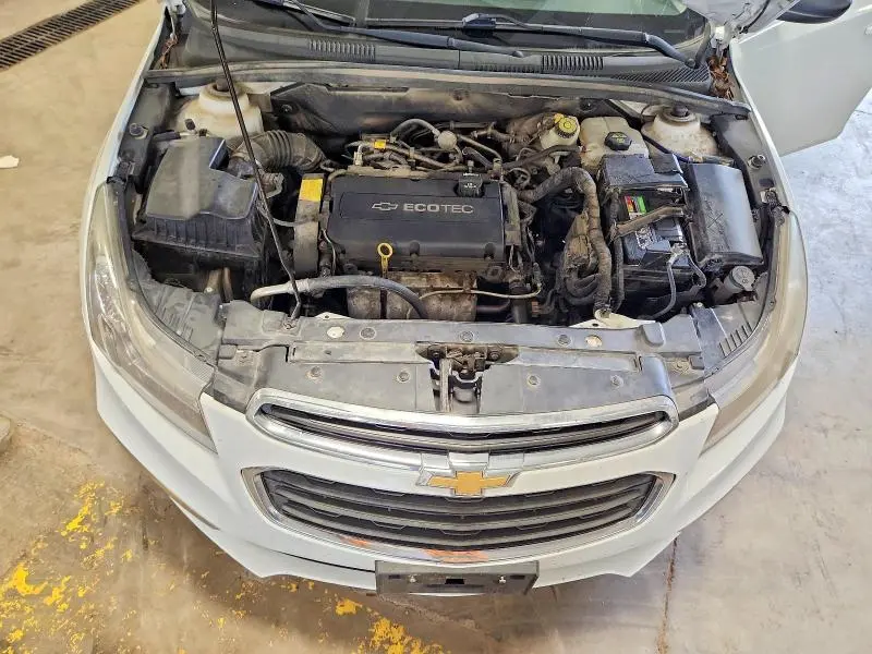 2015 CHEVROLET CRUZE LS  