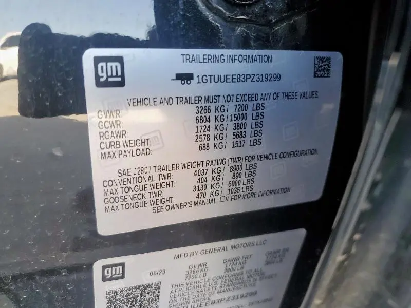 2023 GMC SIERRA K1500 AT4  