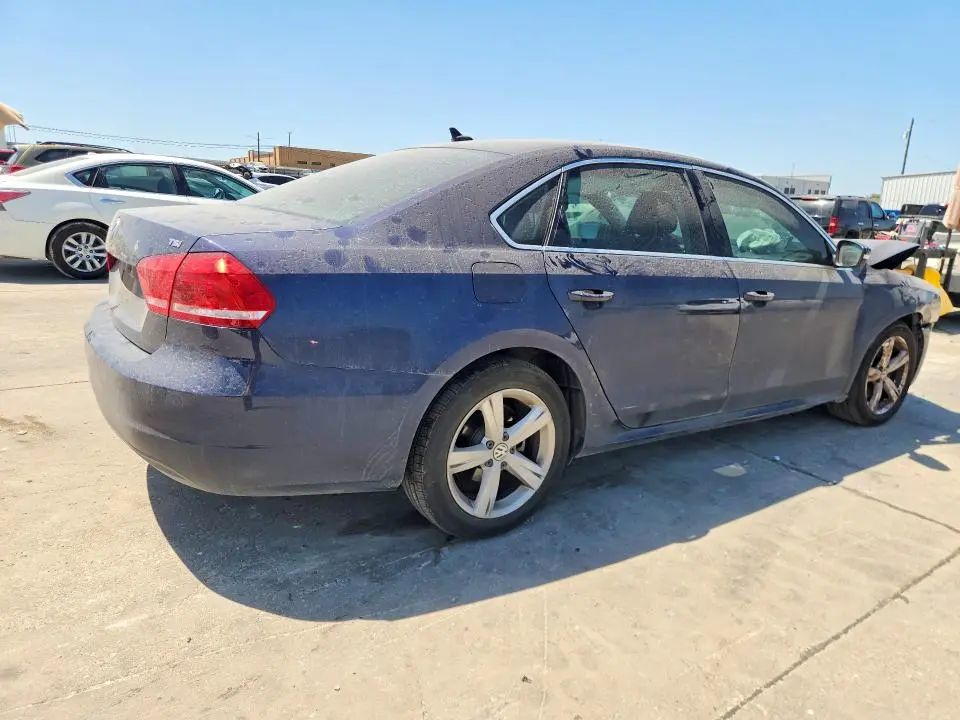 2015 VOLKSWAGEN PASSAT S  