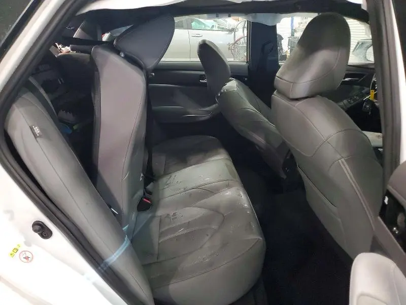 2019 TOYOTA AVALON XLE  