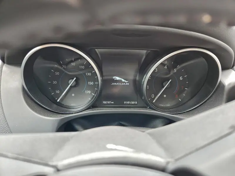 2017 JAGUAR XE PREMIUM  