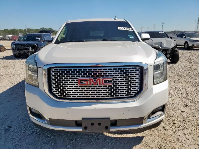 2017 GMC YUKON XL DENALI  
