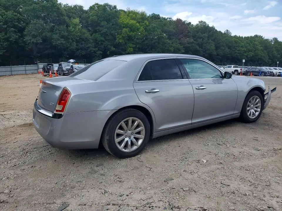 2011 CHRYSLER 300 LIMITED  