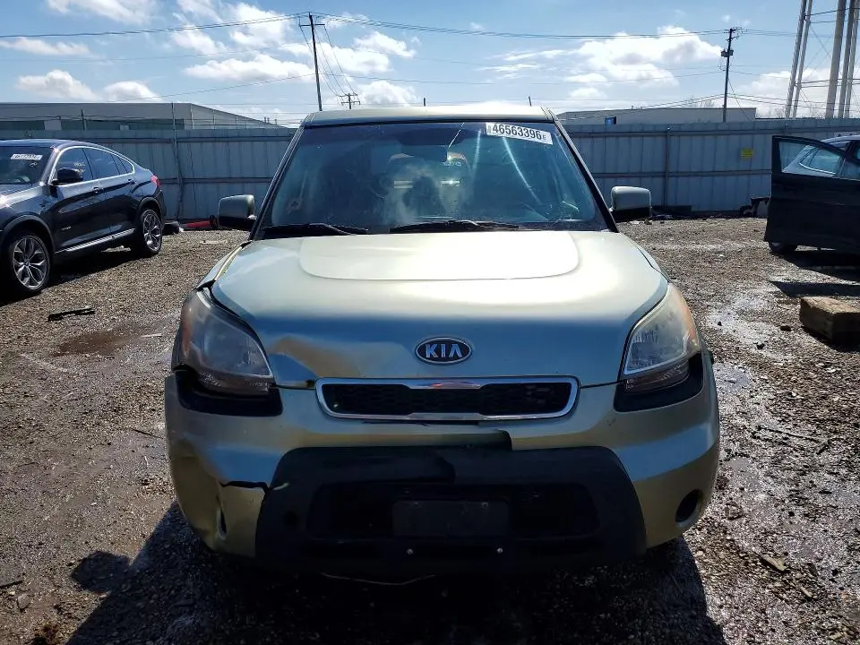 2010 KIA SOUL +  
