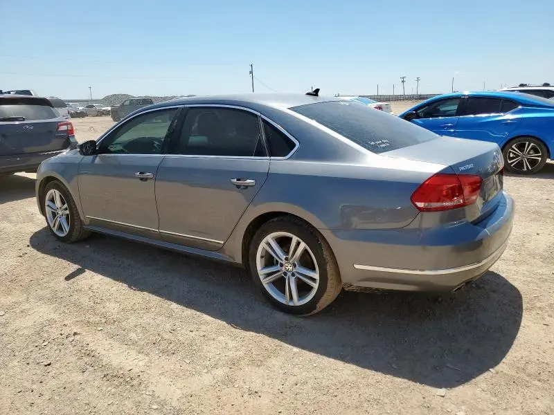 2015 VOLKSWAGEN PASSAT SEL  