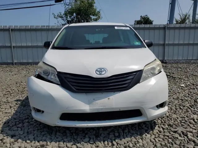 2013 TOYOTA SIENNA   