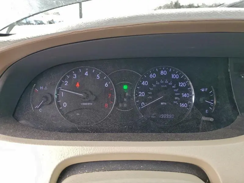 2010 TOYOTA AVALON XL  